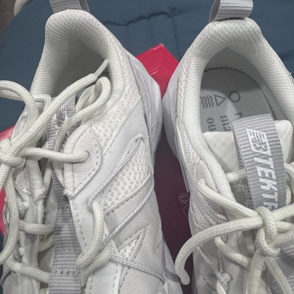 New Balance Tektrel S Sneaker - Women's - Picture 3 of 10